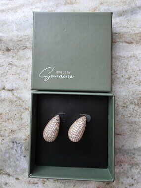 Jewels by Sunaina Narnia Pavé Crystal Teardrop Earrings New